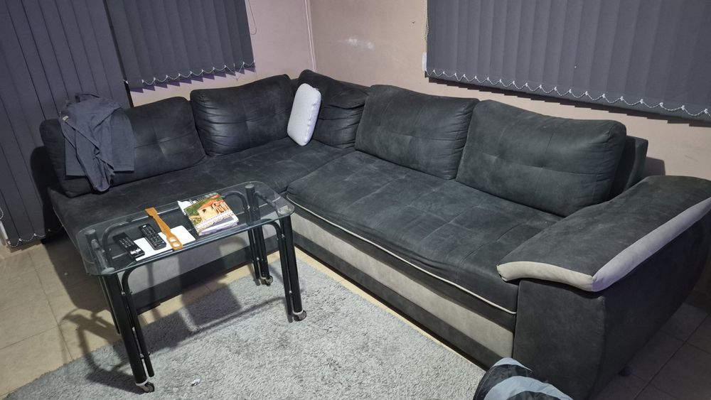 Холова гарнитура с функция сън и място за багаж