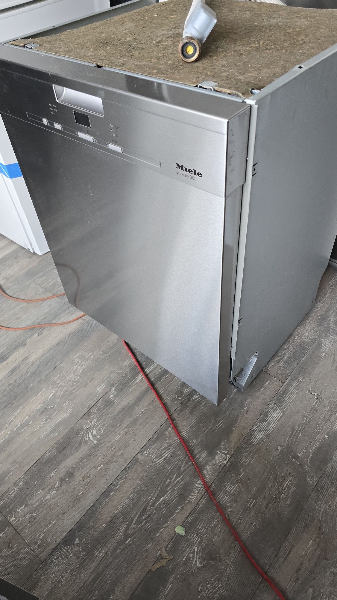 Съдомиялна Miele 60см
