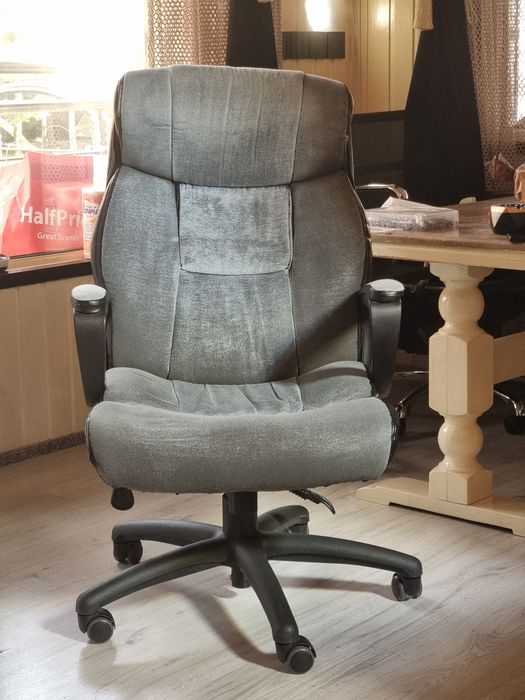 Scaun birou foarte comfortabil, office.