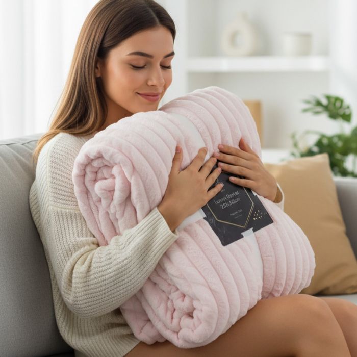 Луксозно меко одеяло- Двулицево - 220x240 см - 3.5кг на бройка
Продукт