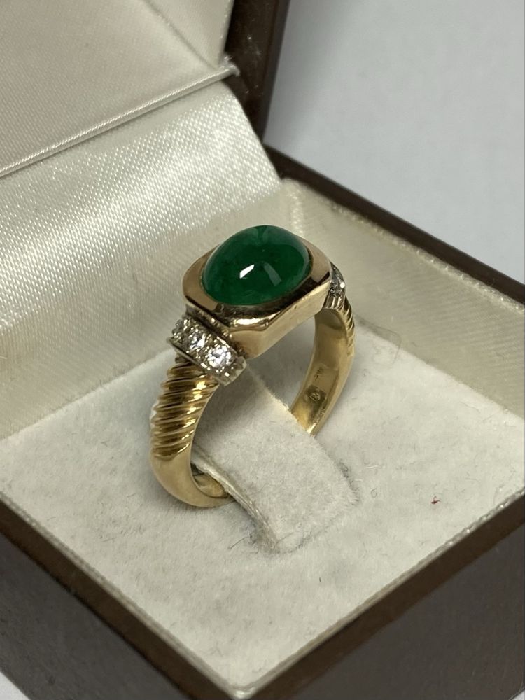 Inel aur galben 18kt.cu smarald si diamante
