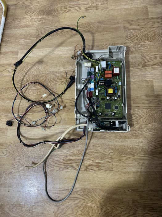 Placa electronica VAILLANT.