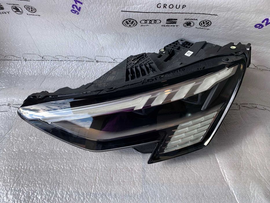 Far stanga Full LED Matrix Audi A3 8Y dupa 2020 cod 8Y0941035 original