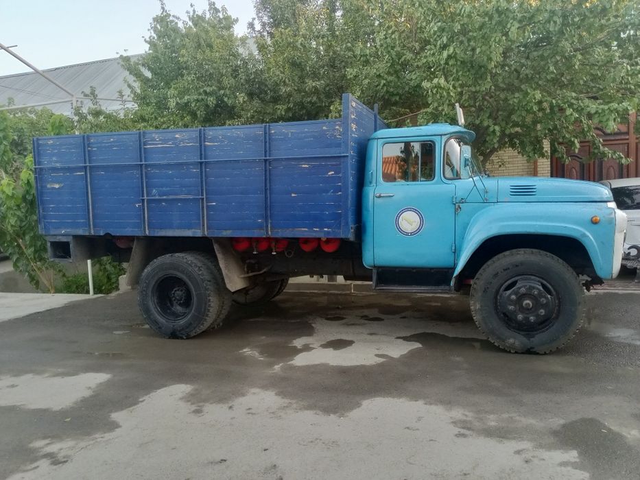 Zil 130 sotiladi zòr xolatda