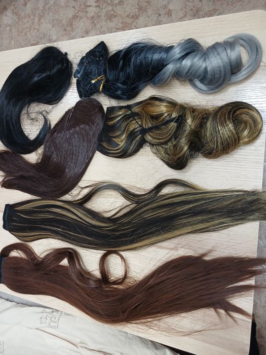 Новые парики, волосы на заколках, конские хвосты, пряди