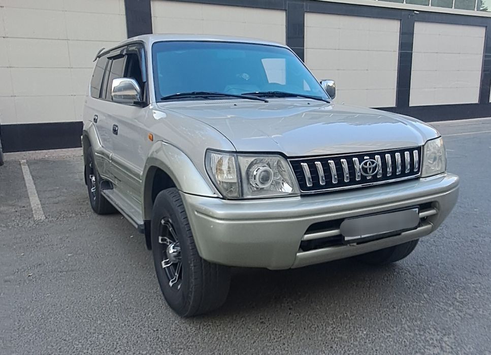 TOYOTA PRADO sotiladi xolati juda zo'r