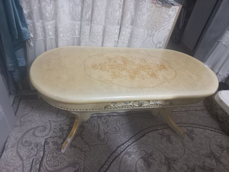 Журнальный столик состоянии средние чиланзар 8 квартал РОВД