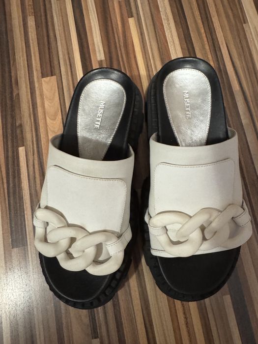 Papuci din piele naturala Musette