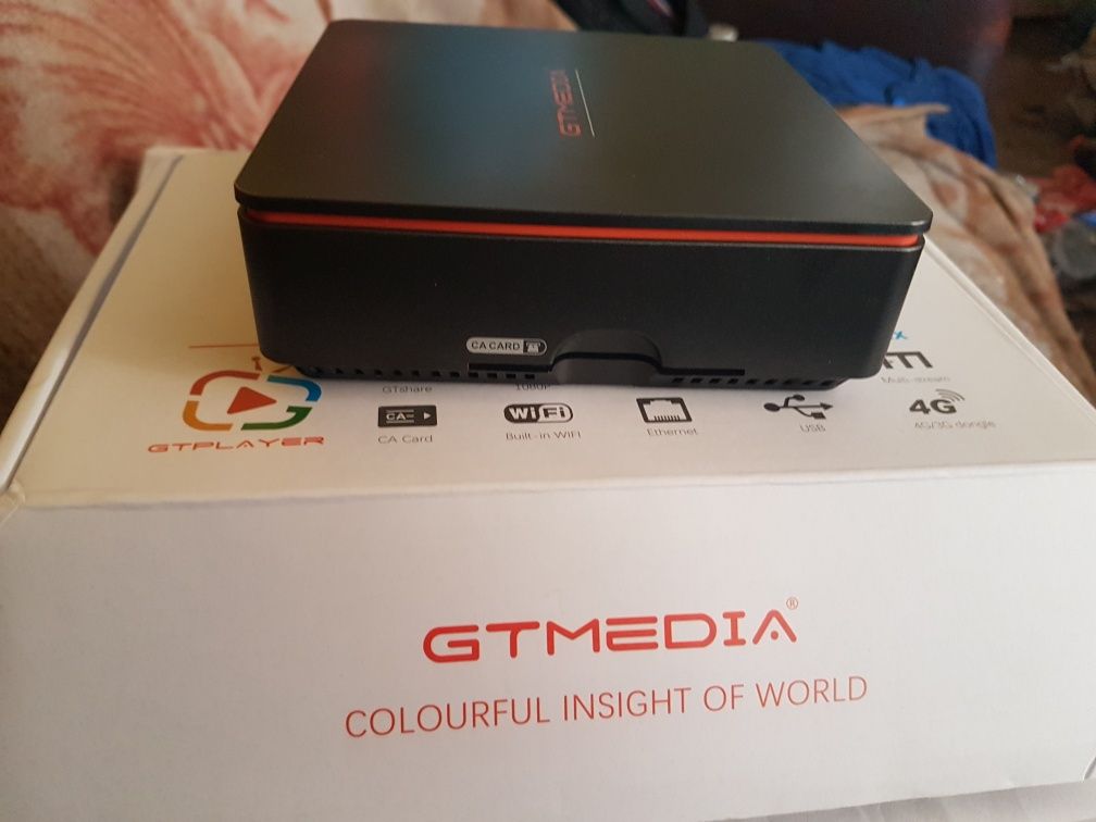 Vând receiver/tuner tv /decodor/ receptor satelit Ustym 4k ProCombo