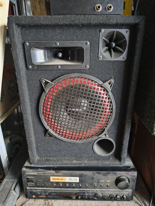 Vând boxe și amplificator