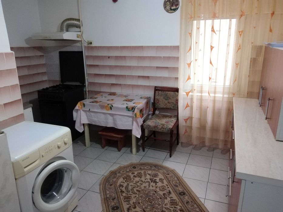 Particular închiriez apartament cu 2 camere