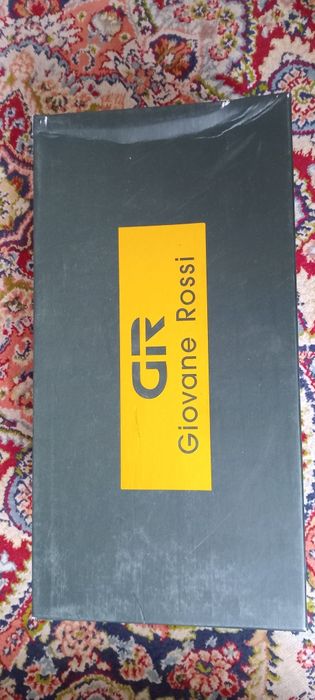 Осенний кожанный ботинок