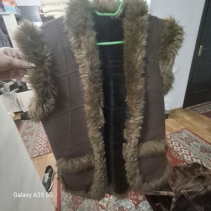 Продам зимнюю одежду.