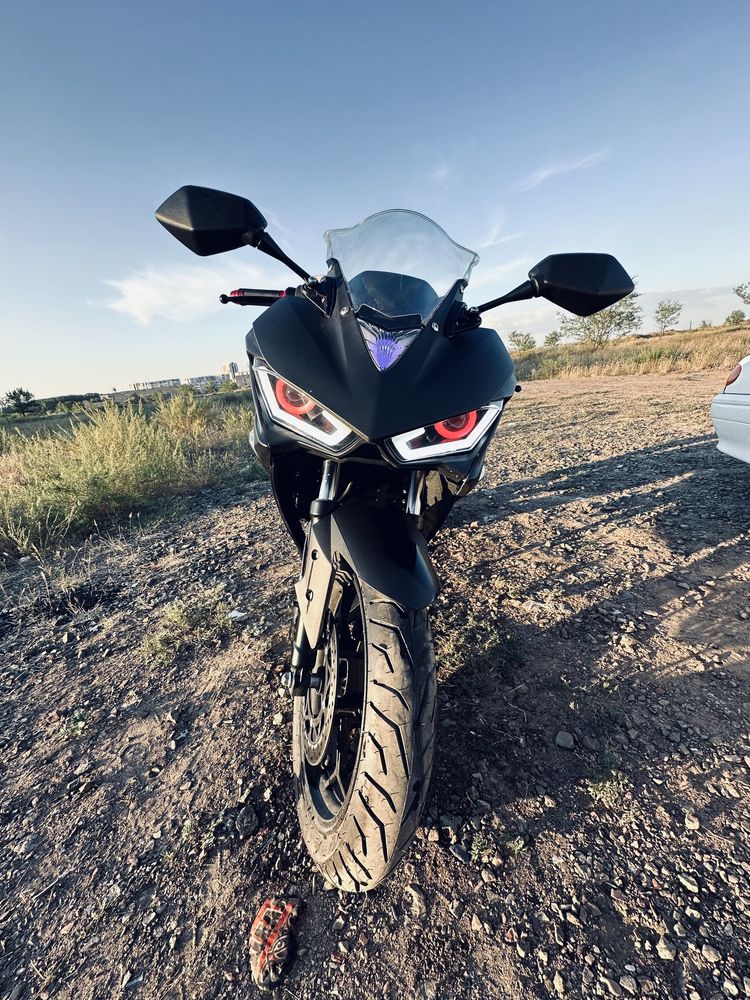 Yamaha YZF R3 (электро)