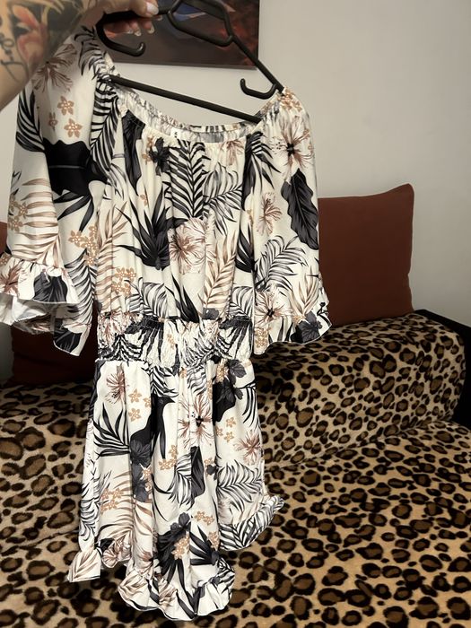 Salopeta pantalon scurt noua