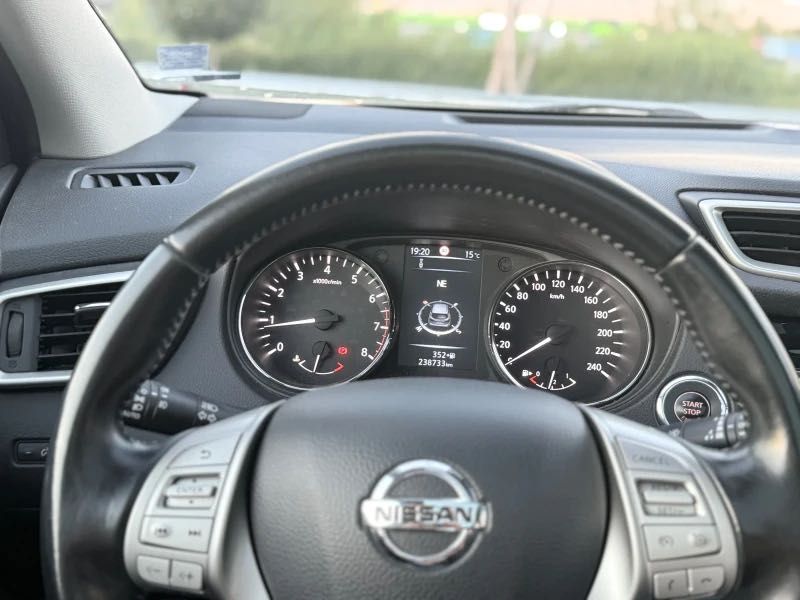 nissan qashqai 2014