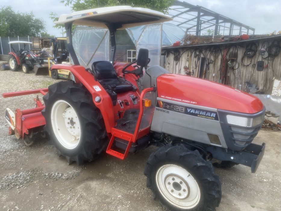 Tractor japonez Yanmar