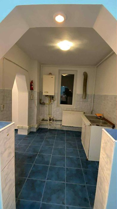 Vând apartament 2 camere in Turnu Magurele