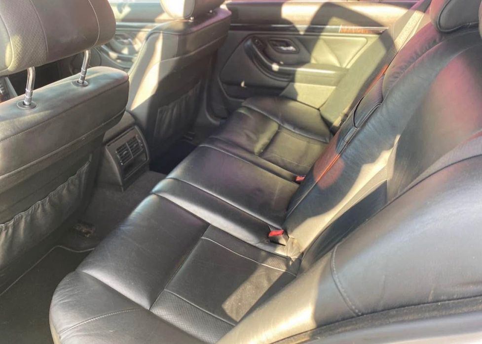 BMW 520d / an fabr 2002 / interior seria 7