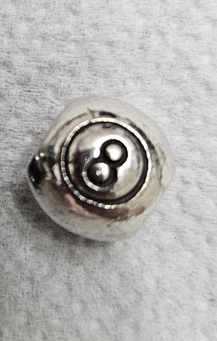 Charm Pandora original bila 8