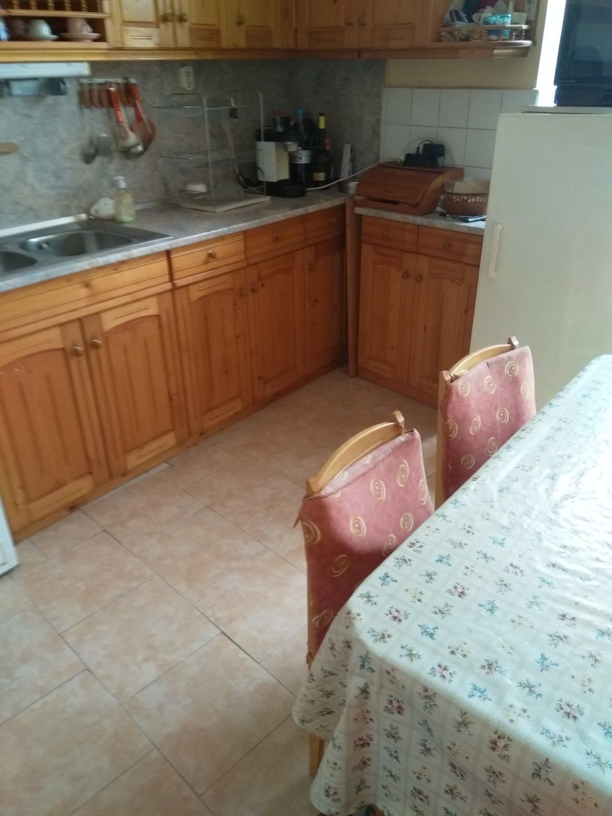 Продавам къща в с. Хвойна !