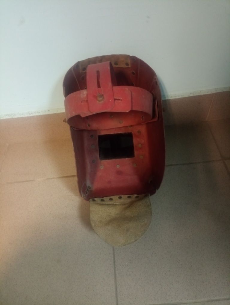 Маска за електрожен