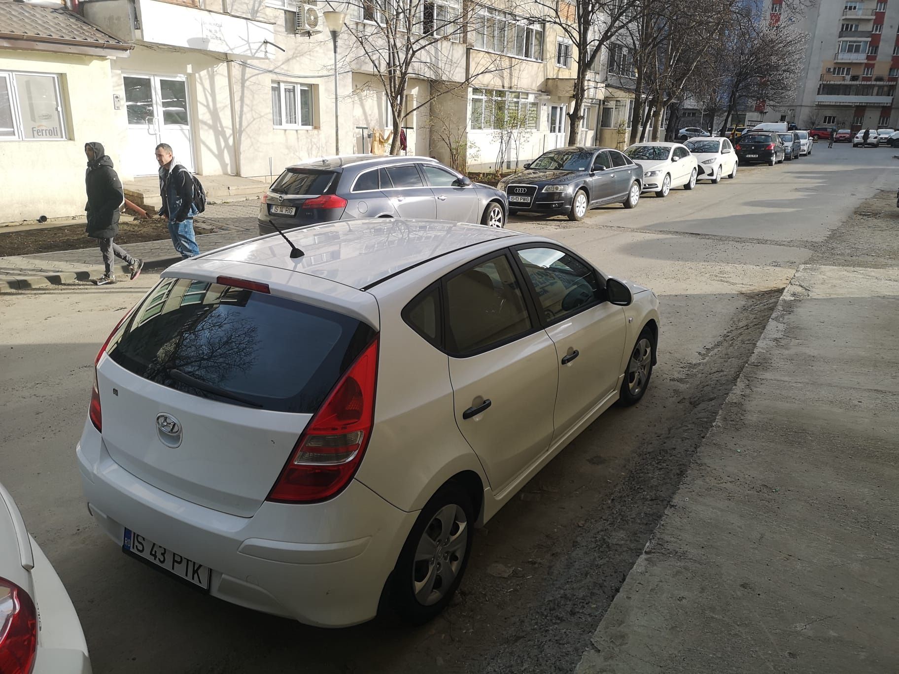 Hyundai i30/20011/1.6 diesel/2690euro