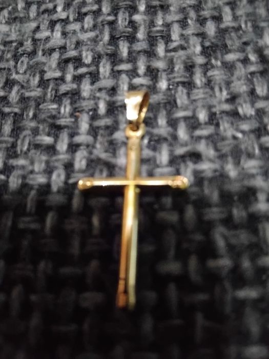 Cruciulița aur 14 karate 2 grame