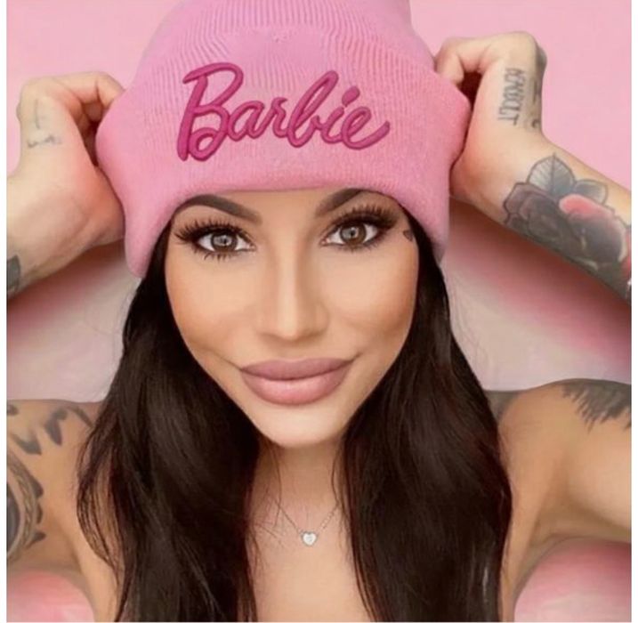 Дамска зимна шапка Barbie, зимни шапки