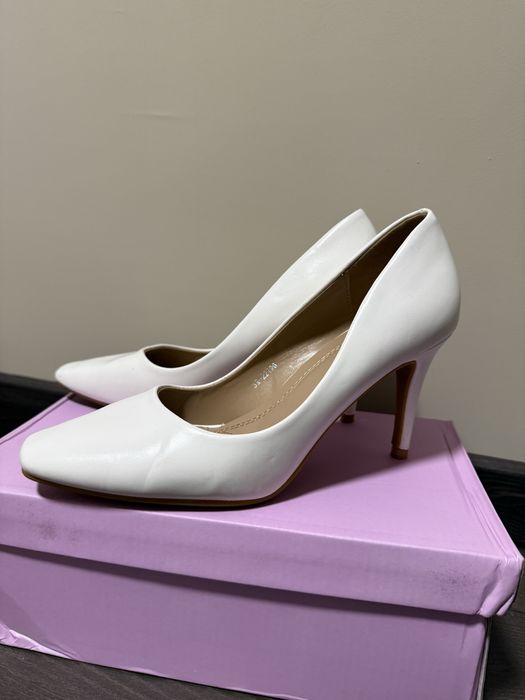 Официални обувки