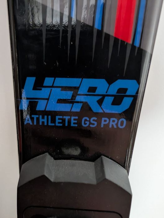 Schiuri Rossigniol GS PRO Hero 171 cm, radius 20