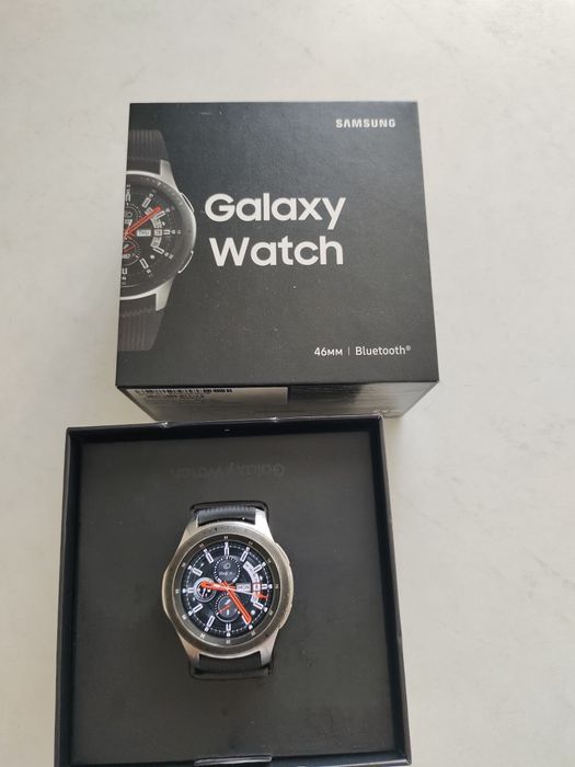Часы Galaxy watch