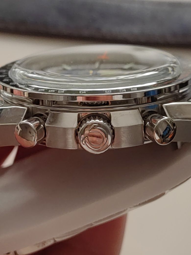 Автоматичен часовник Omega Speedmaster Flight Master