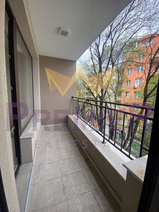 Дава се под наем Двустаен апартамент в София, Център - 69 кв.м за 816 € - Снимка #9