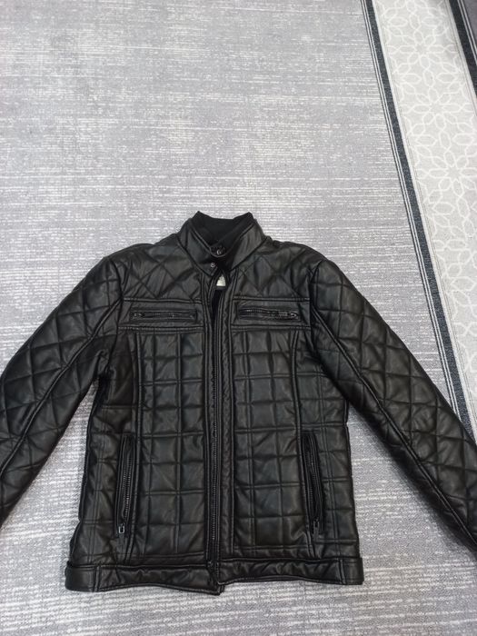 СРОЧНО ПРОДАЮ! Мужская кожаная утеплённая куртка