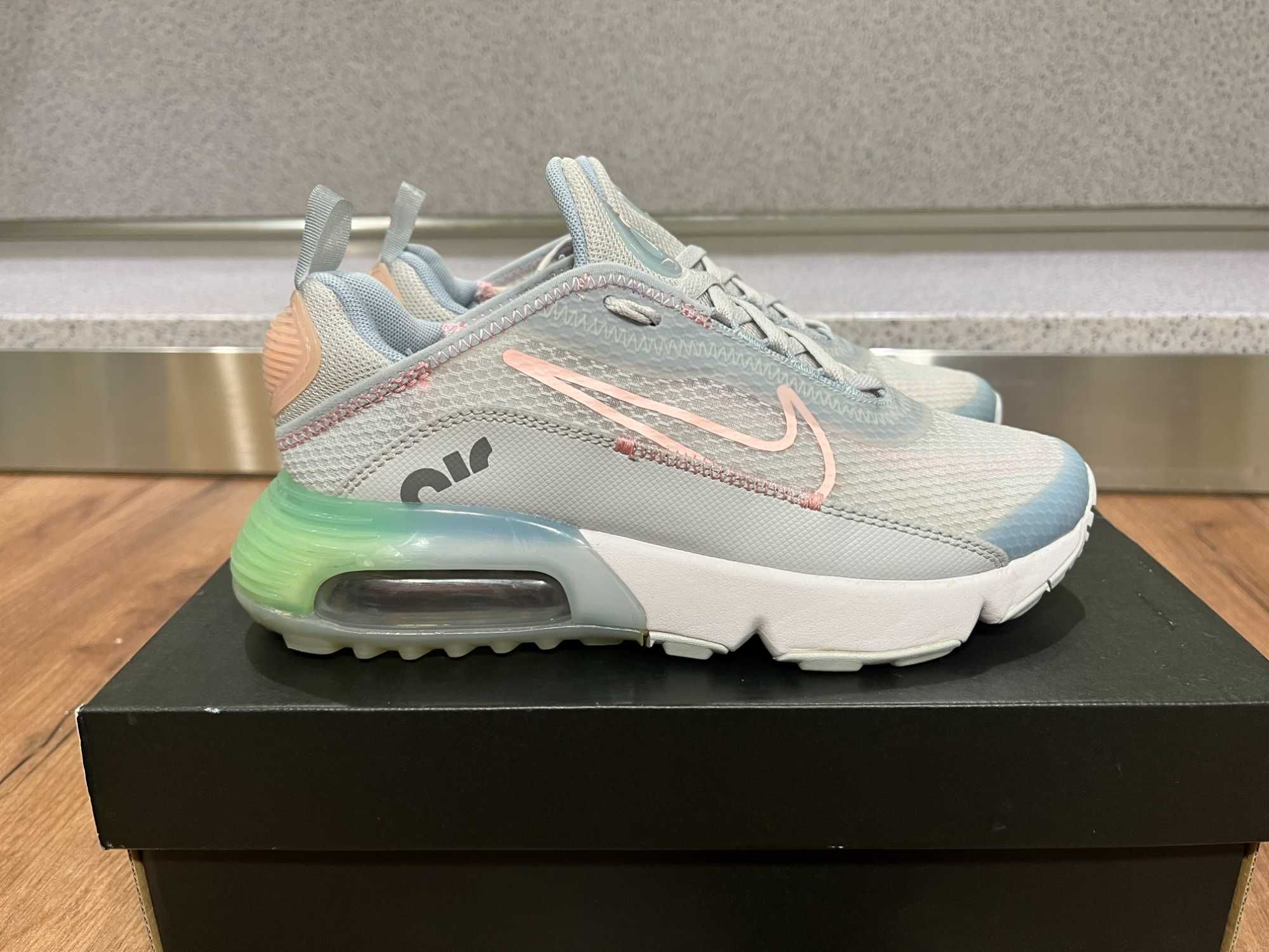 ОРИГИНАЛНИ *** Nike Air Max 2090 Pure Platinum Arctic Punch