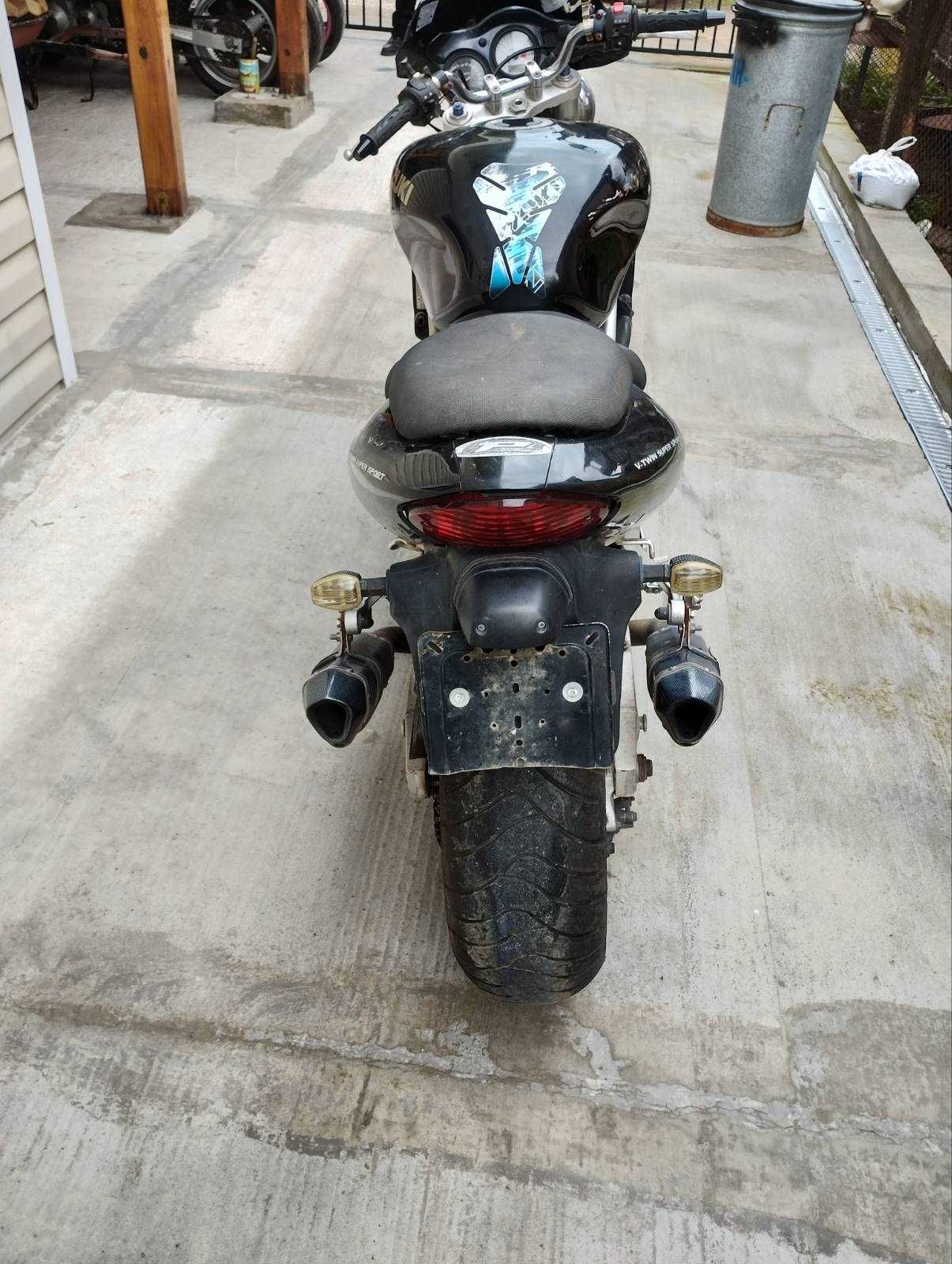 Suzuki TL 1000 S на части