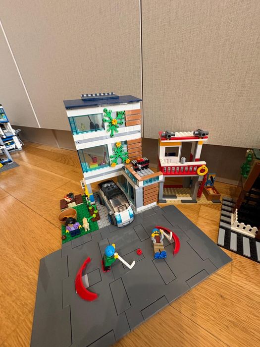 Lego Oras Magazin, Cafenea, Bloc, Tuning