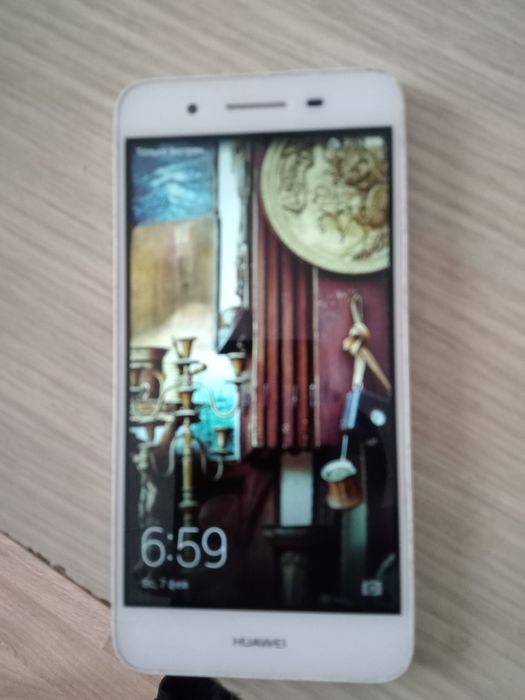 Продам телефон Хуавей!!!