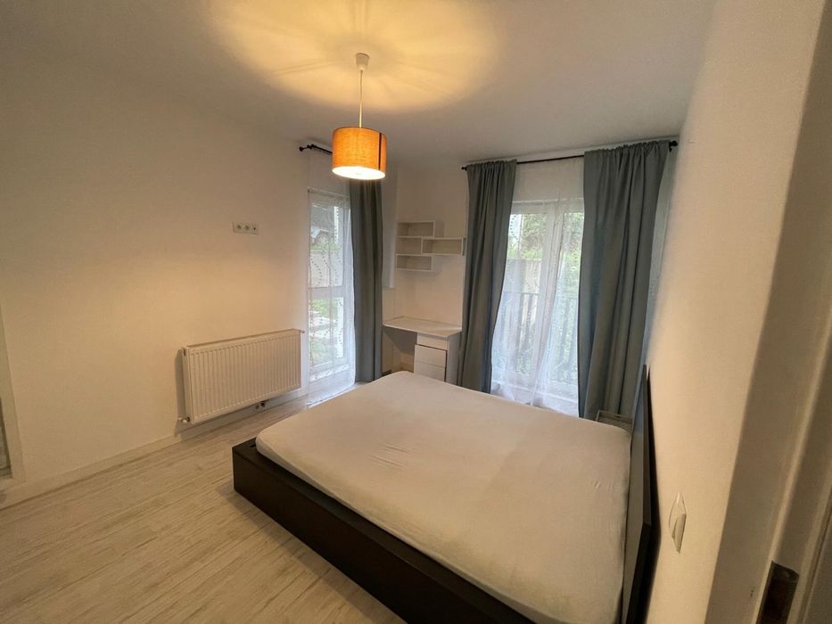 Inchiriez apartament 3 camere Floresti