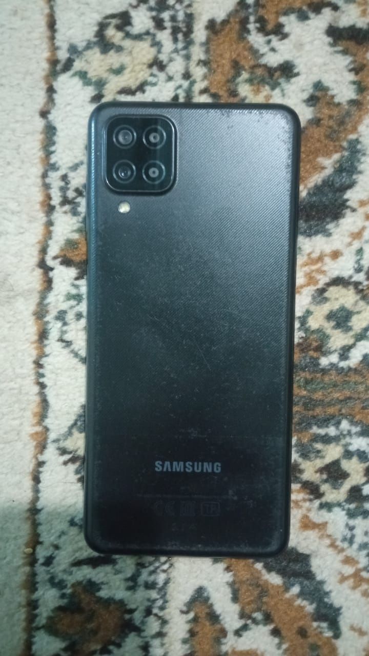 Samsung      A12