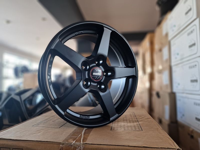 16цола 5х114.3 Momo Toyota Kia Hyundai Dacia  4бр