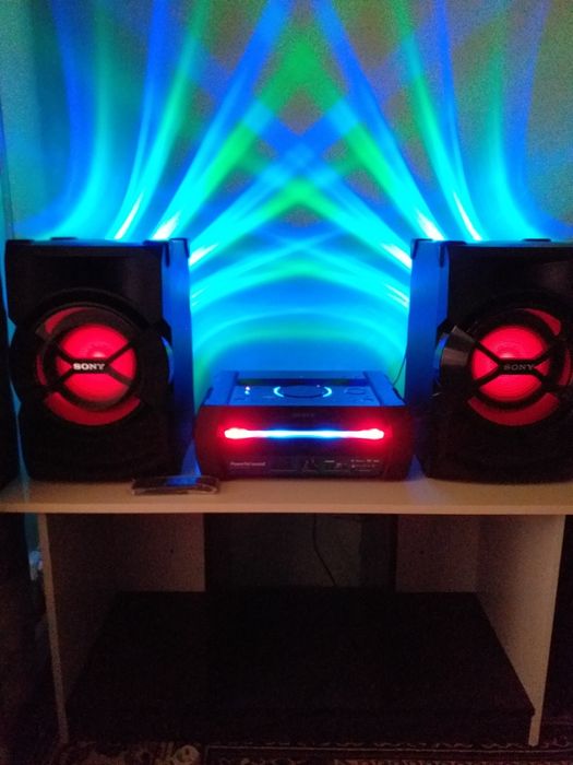 Muzikalni sentr SONY SHAKE X10D sotiladi 1200W RMS