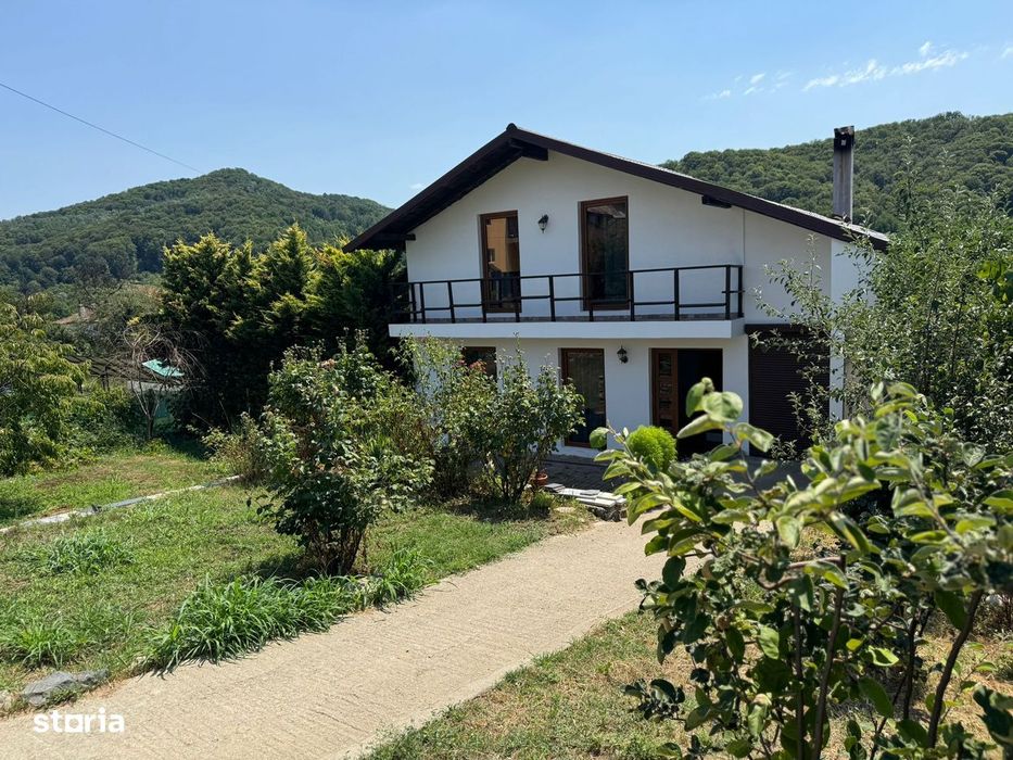 Casă de vânzare în sat Aldești, Golești, Vâlcea