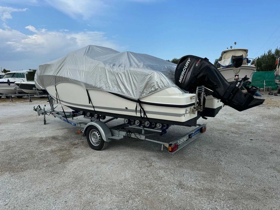 Quicksilver activ 555 open