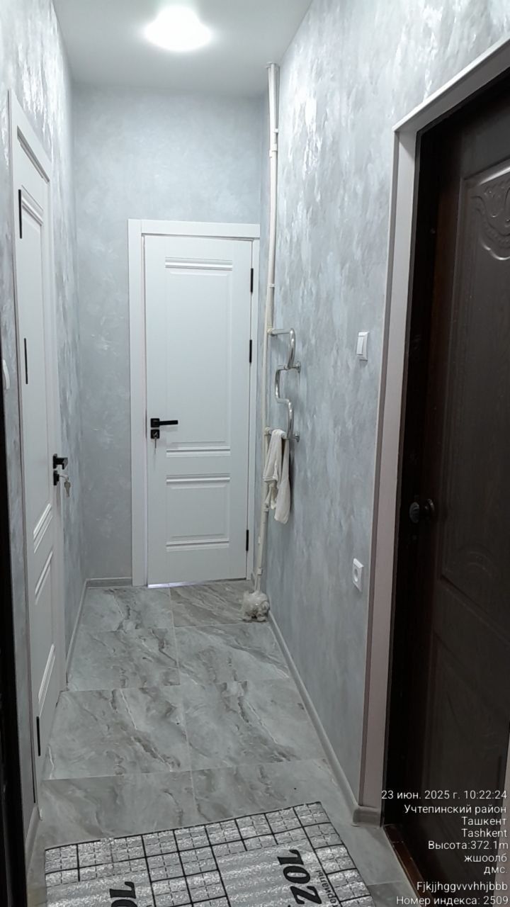 Сдаётся квартира на 21 квартале Чиланзар 1*2 семье парням 300у.е