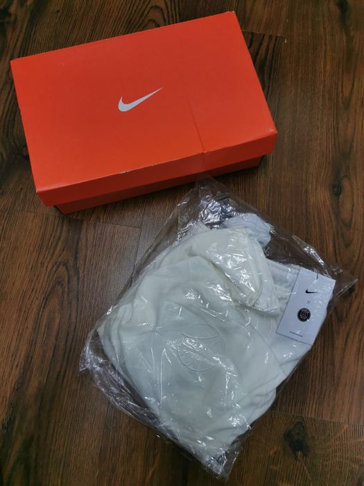 Pantaloni Nike Paris Saint Germain damă M albi – trening sport
