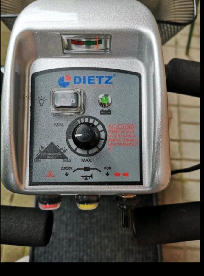 Cărucior electric de handicap de la Agin