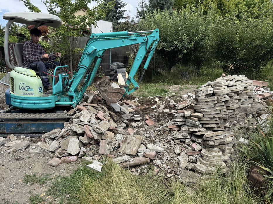 Inchiriez mini escavator