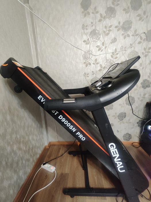 Продам беговую дорожку